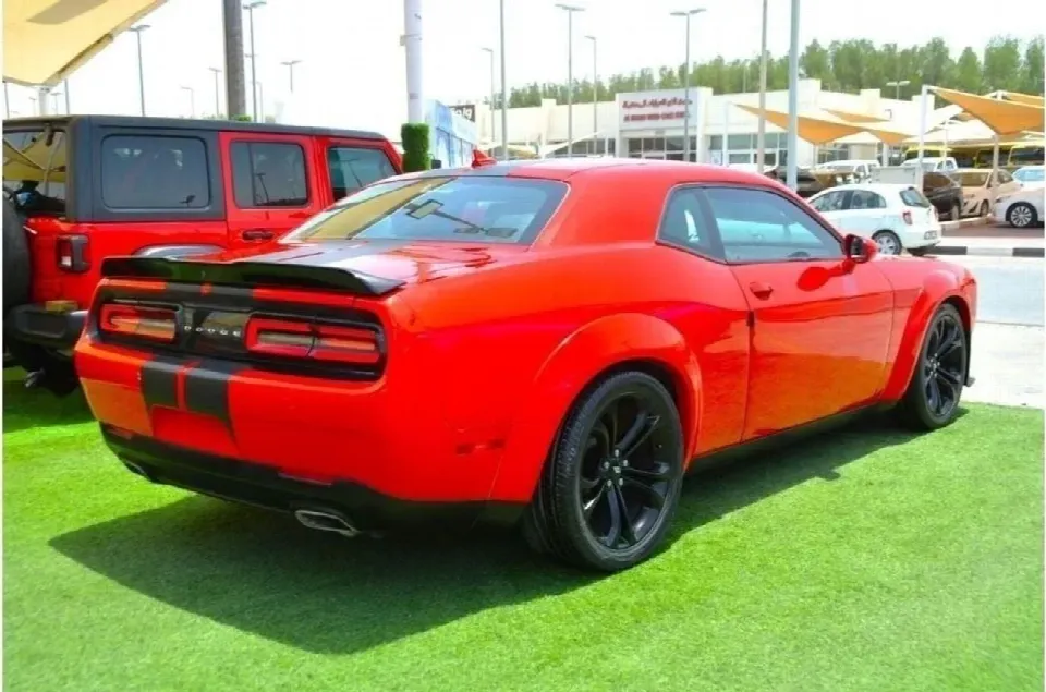 Dodge Challenger 2022 — photo 6