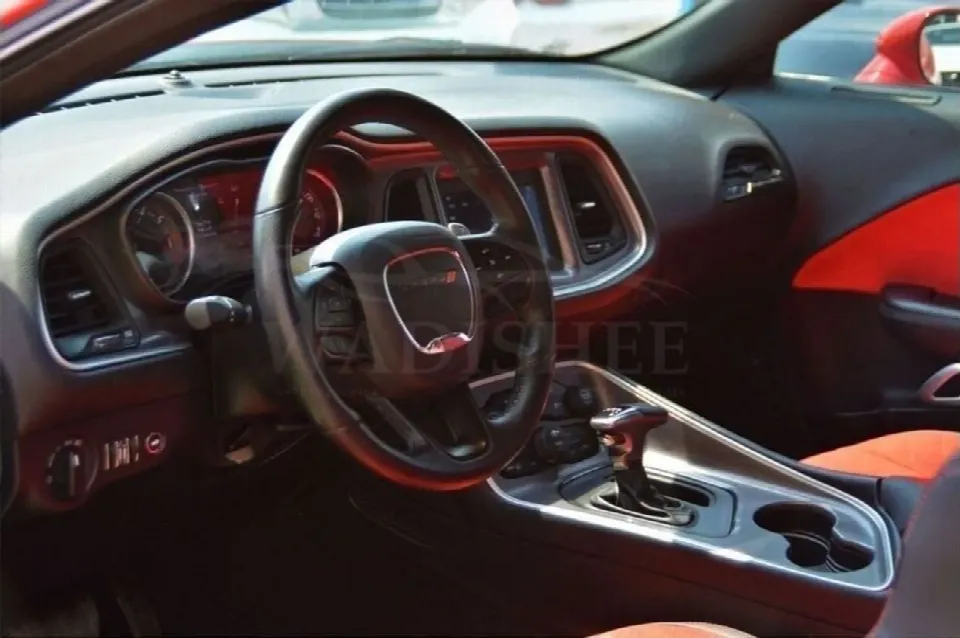 Dodge Challenger 2022 — photo 12