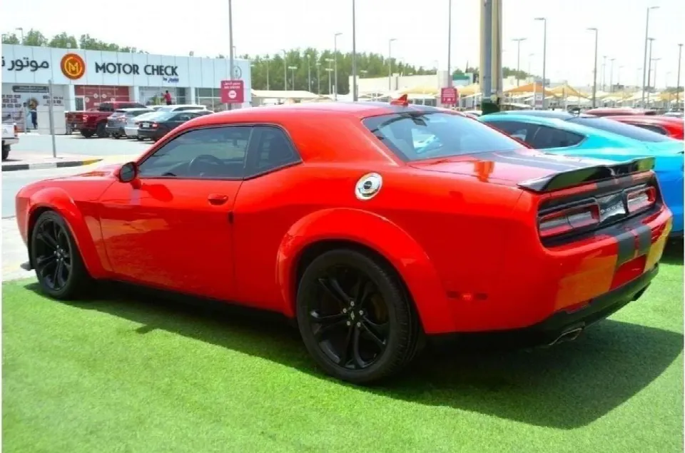 Dodge Challenger 2022 — photo 7