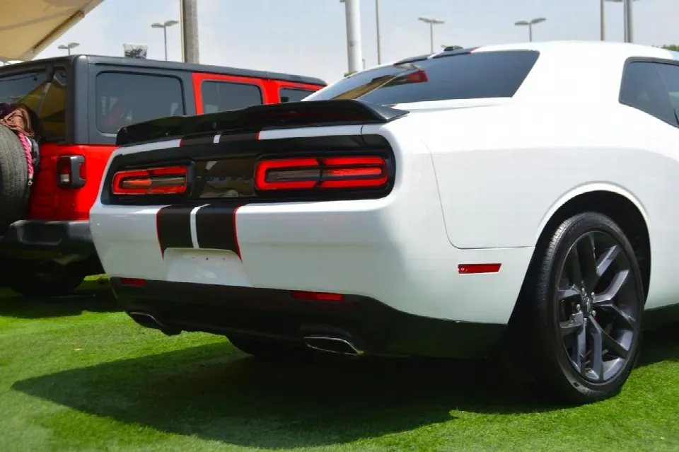 Dodge Challenger 2021 — photo 14