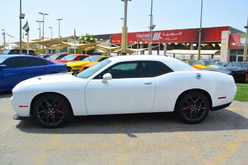 Dodge Challenger 2021 — photo 8