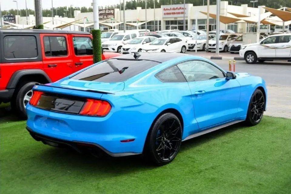 Ford Mustang 2022 — photo 6
