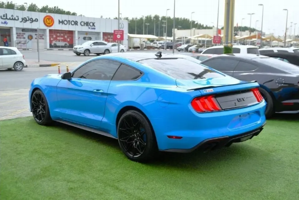 Ford Mustang 2022 — photo 7
