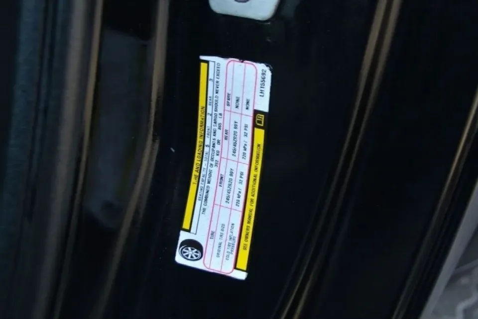 Dodge Challenger 2020 — photo 17