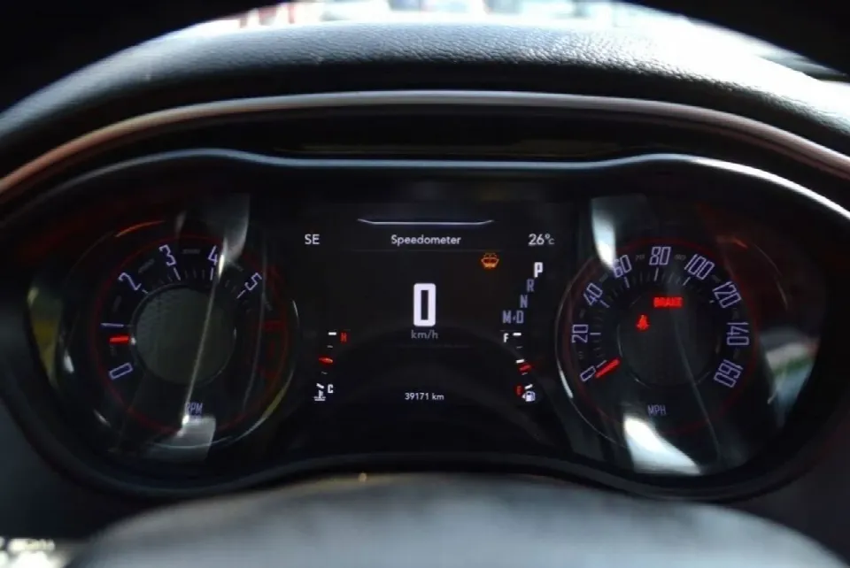Dodge Challenger 2020 — photo 10