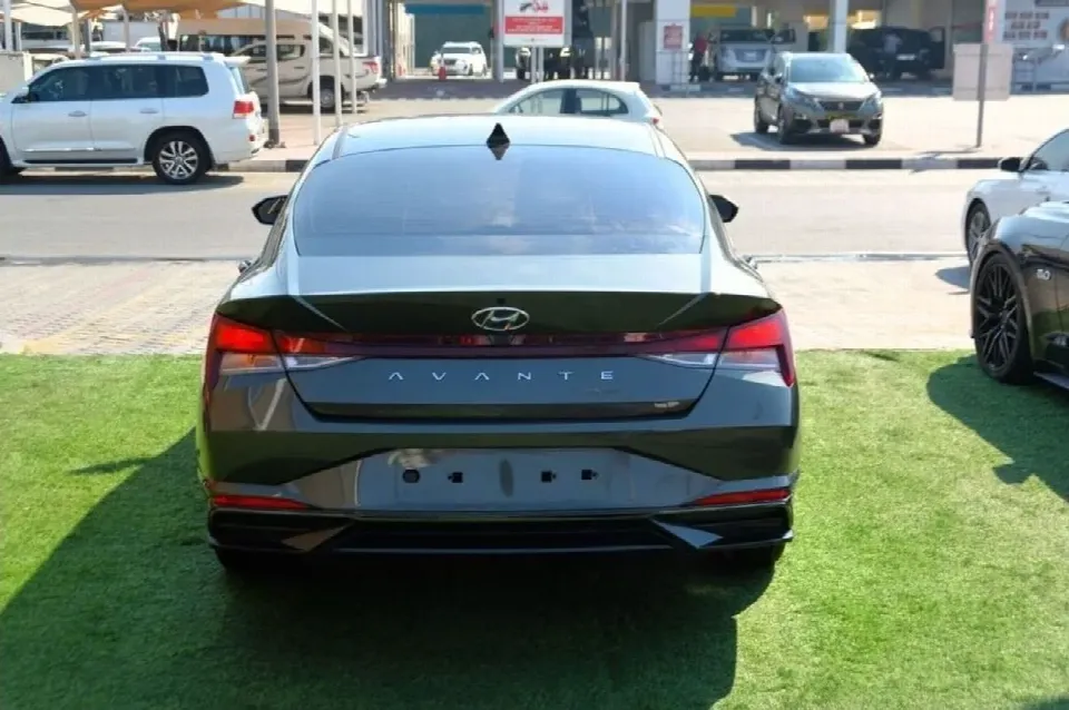 Hyundai Elantra 2021 — photo 7