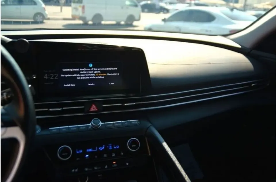 Hyundai Elantra 2021 — photo 11