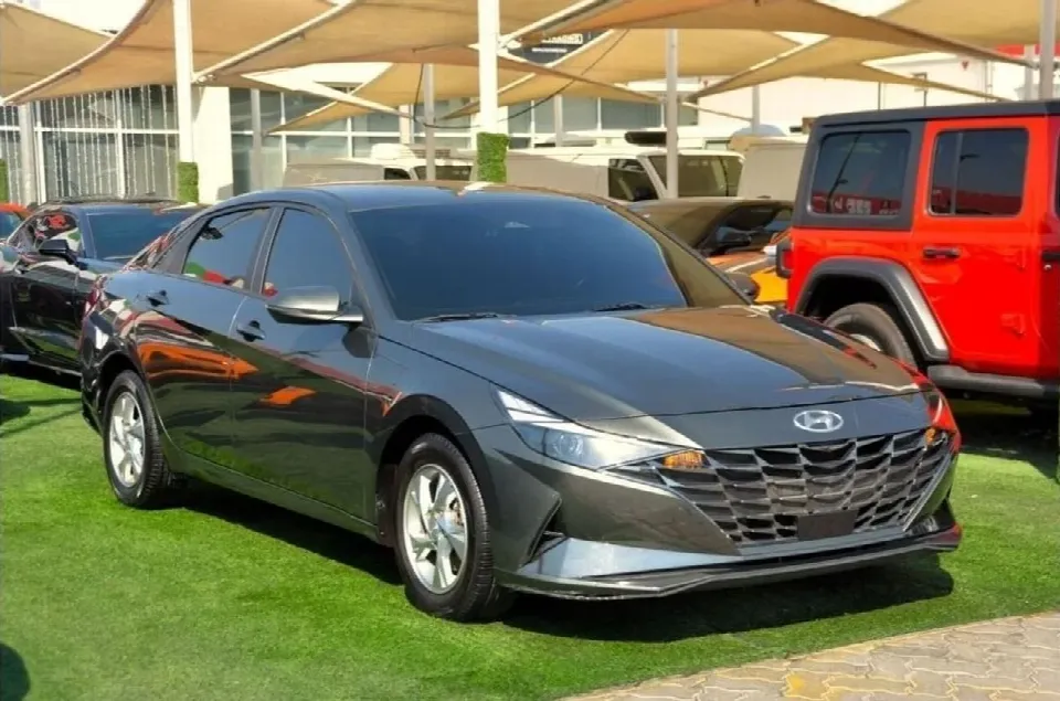 Hyundai Elantra 2021 — photo 3