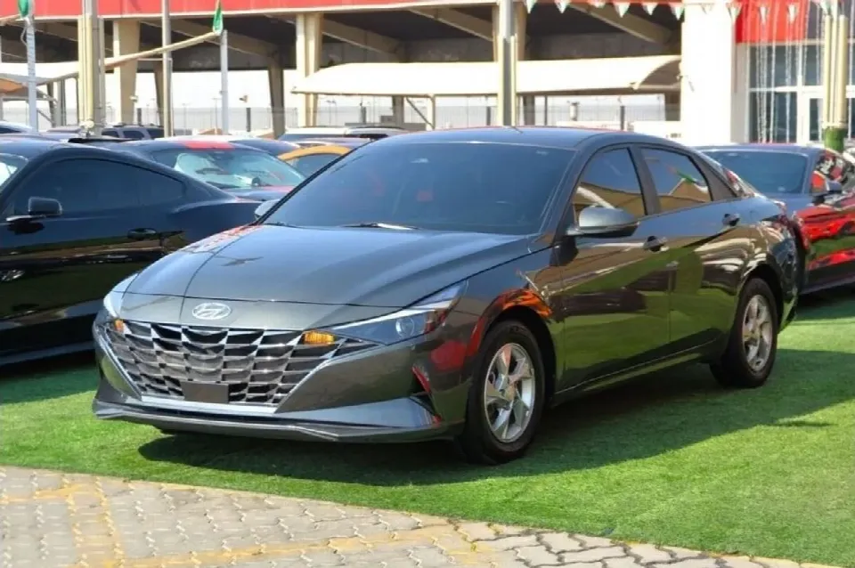 Hyundai Elantra 2021 — photo 4