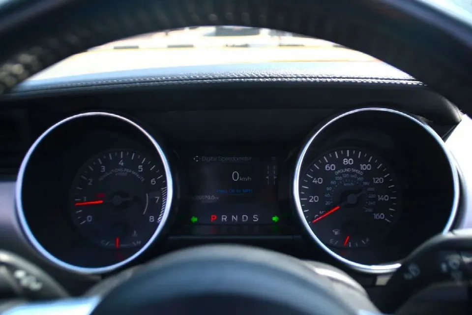 Ford Mustang 2022 — photo 12