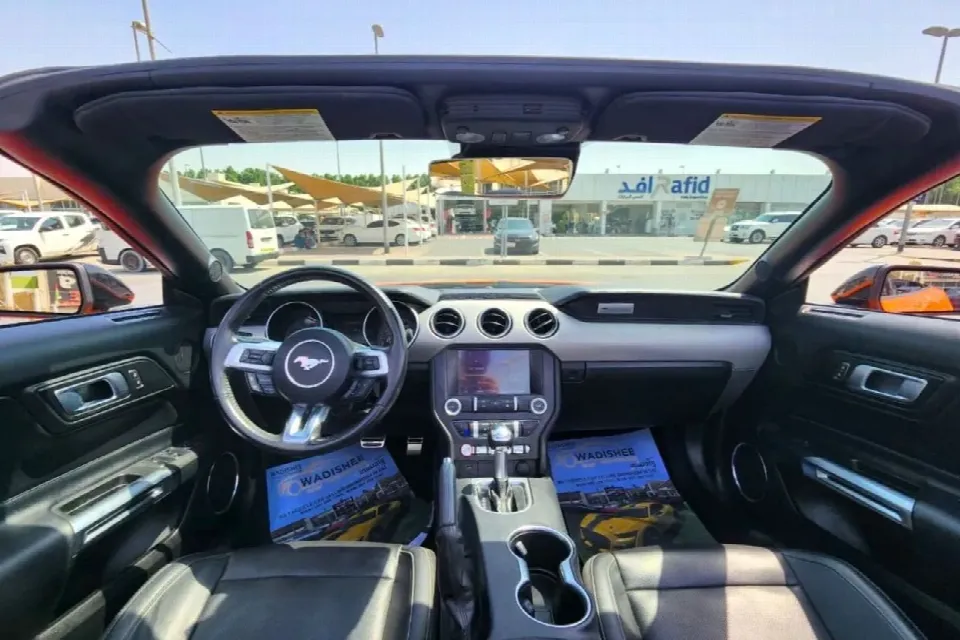Ford Mustang 2022 — photo 11