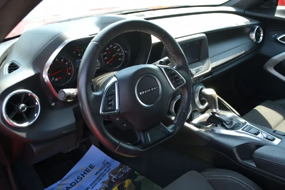 Chevrolet Camaro 2024 — photo 13