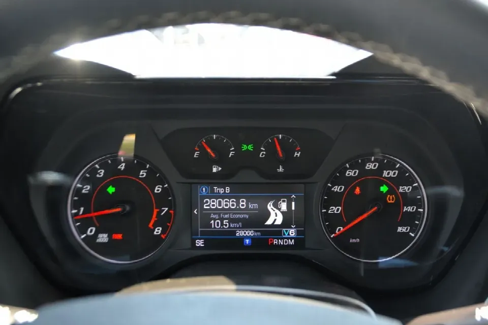Chevrolet Camaro 2024 — photo 12