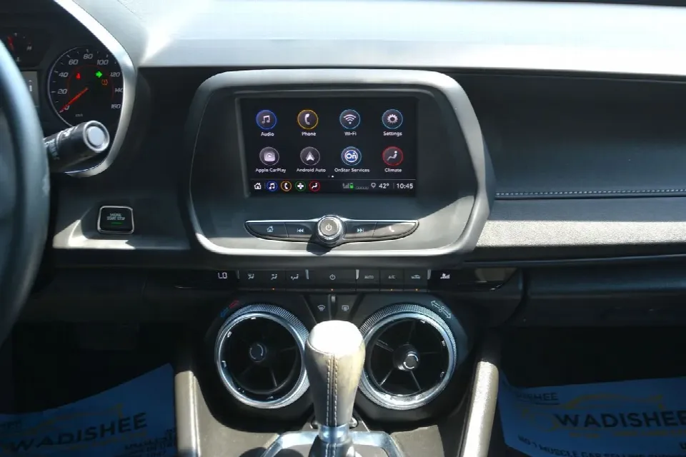 Chevrolet Camaro 2024 — photo 11