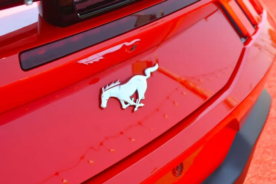 Ford Mustang 2024 — photo 20