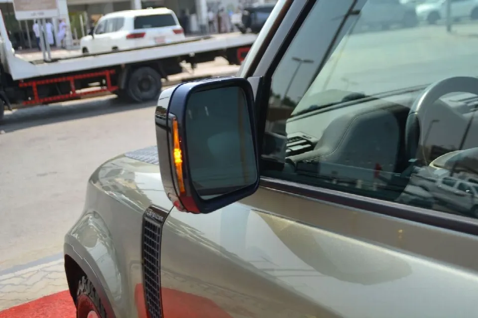 Land Rover Defender 90 2020 — photo 23