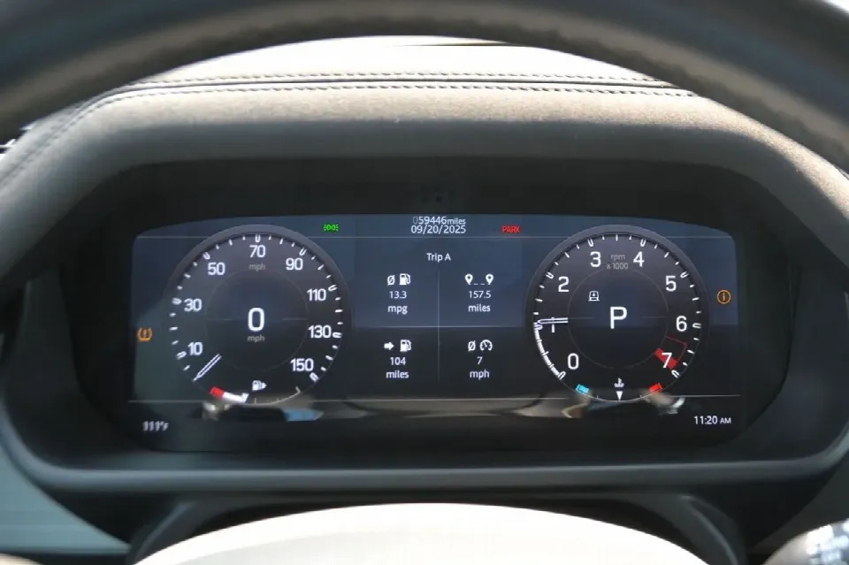 Land Rover Defender 90 2020 — photo 13
