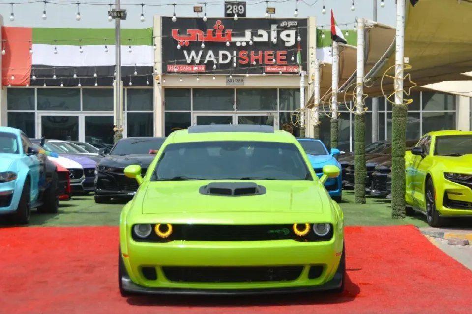 Dodge Challenger — photo 2