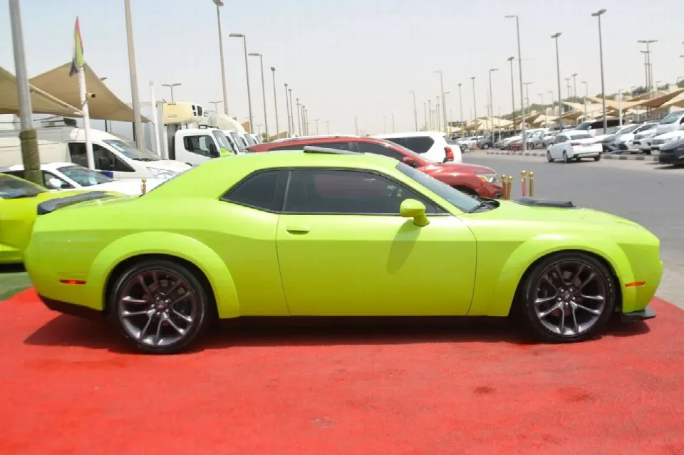 Dodge Challenger — photo 27
