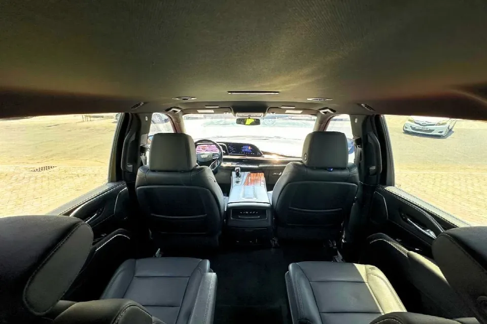 Cadillac Escalade 2022 — photo 8