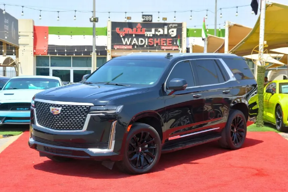 Cadillac Escalade 2022 — photo 1